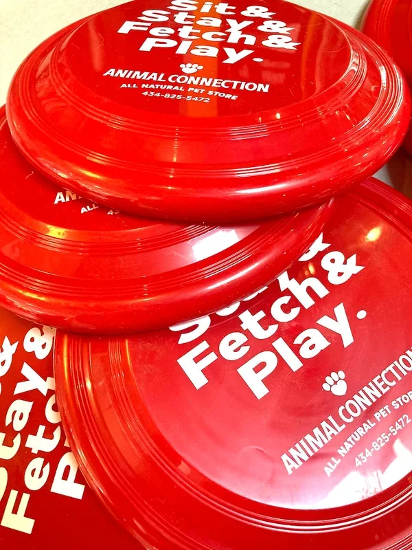Animal Connection’s Fetching Flyer Dog Toy
