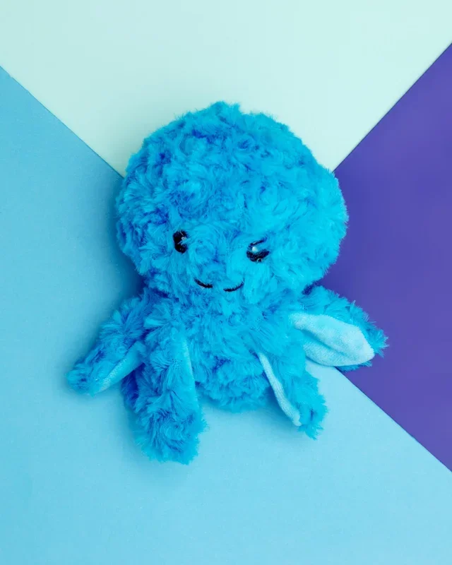 Ez Squeaky Octopus Ball Dog Toy in Blue (4″)
