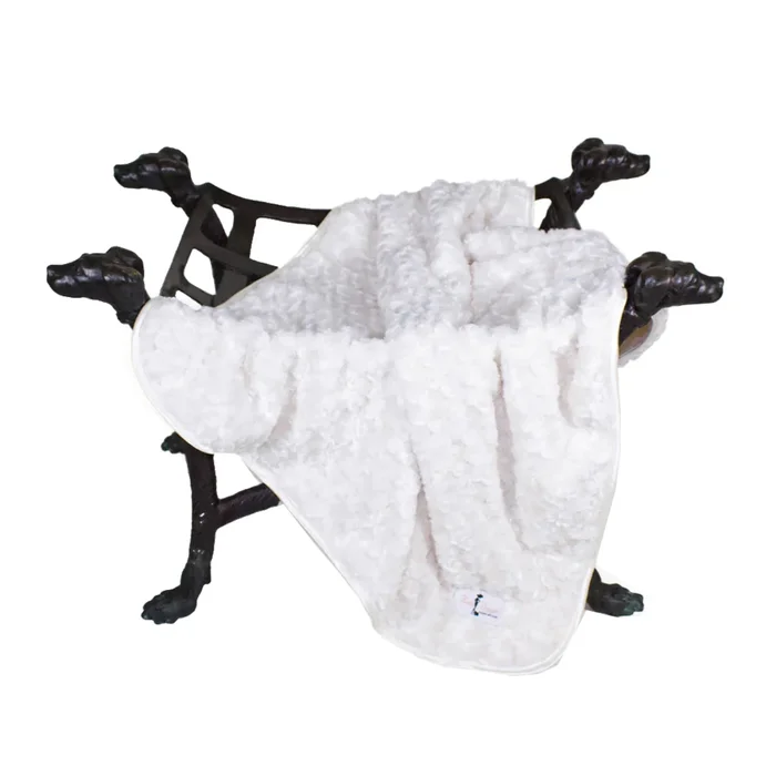 Hello Doggie Rosebud Pet Blanket – Cream