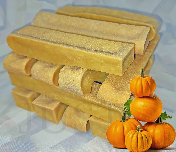 JUST Cheese Chews – Dog cheese chew. Pumpkin X-Large Himalayan Yak ~8.1oz 230g