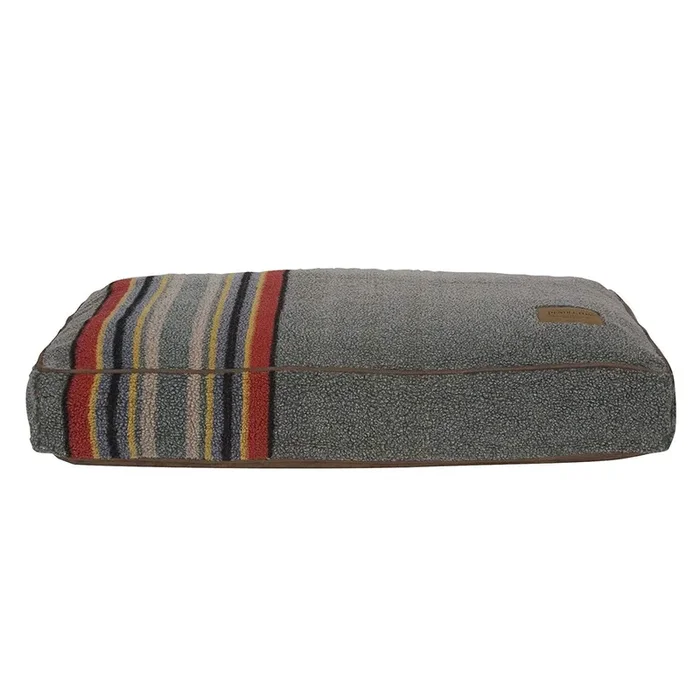 Pendleton Pet Vintage Camp Berber Napper Dog Bed – Heather Green