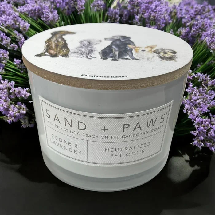 sand and paws candle cedar and lavander neutralizes pet odor