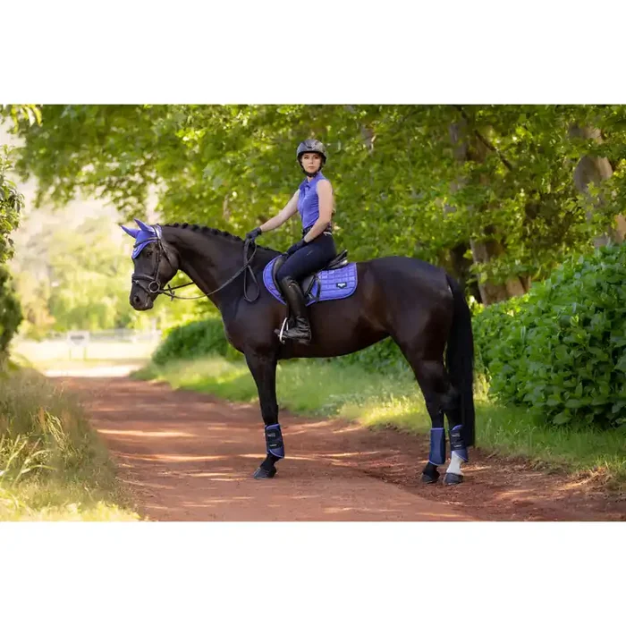 Square horse saddle pad LeMieux Loire Memory Close Contact